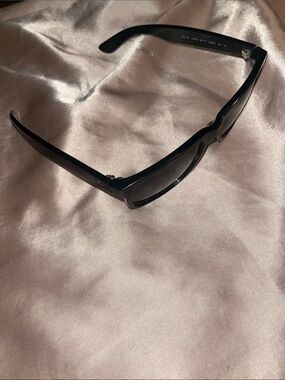 Ray-Ban Black Rectangle Sunglasses with Smoke Lenses